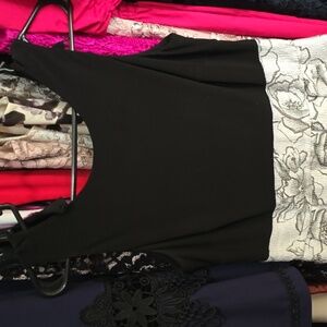 Es un hermoso vestido de eliza